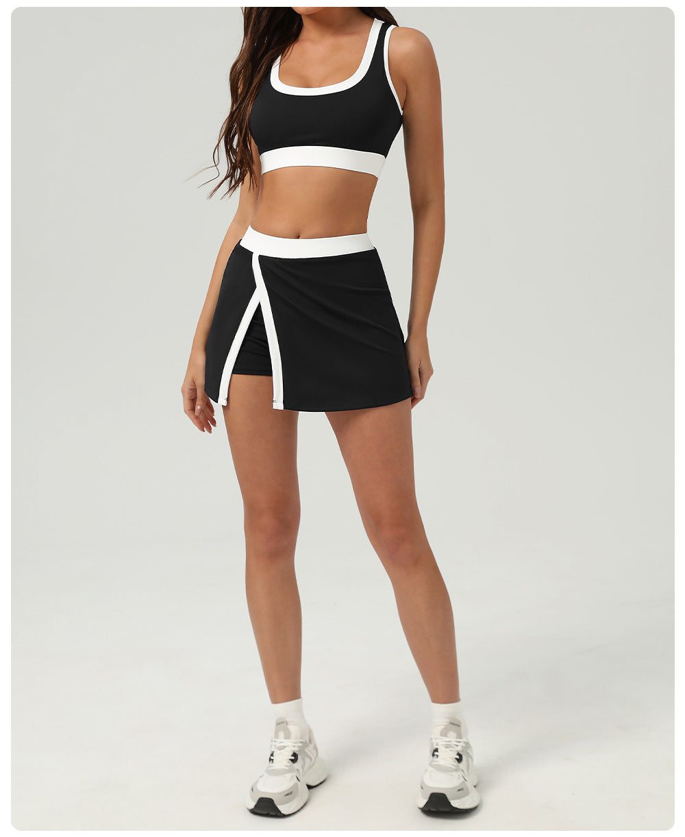 Contrast detail sports bra