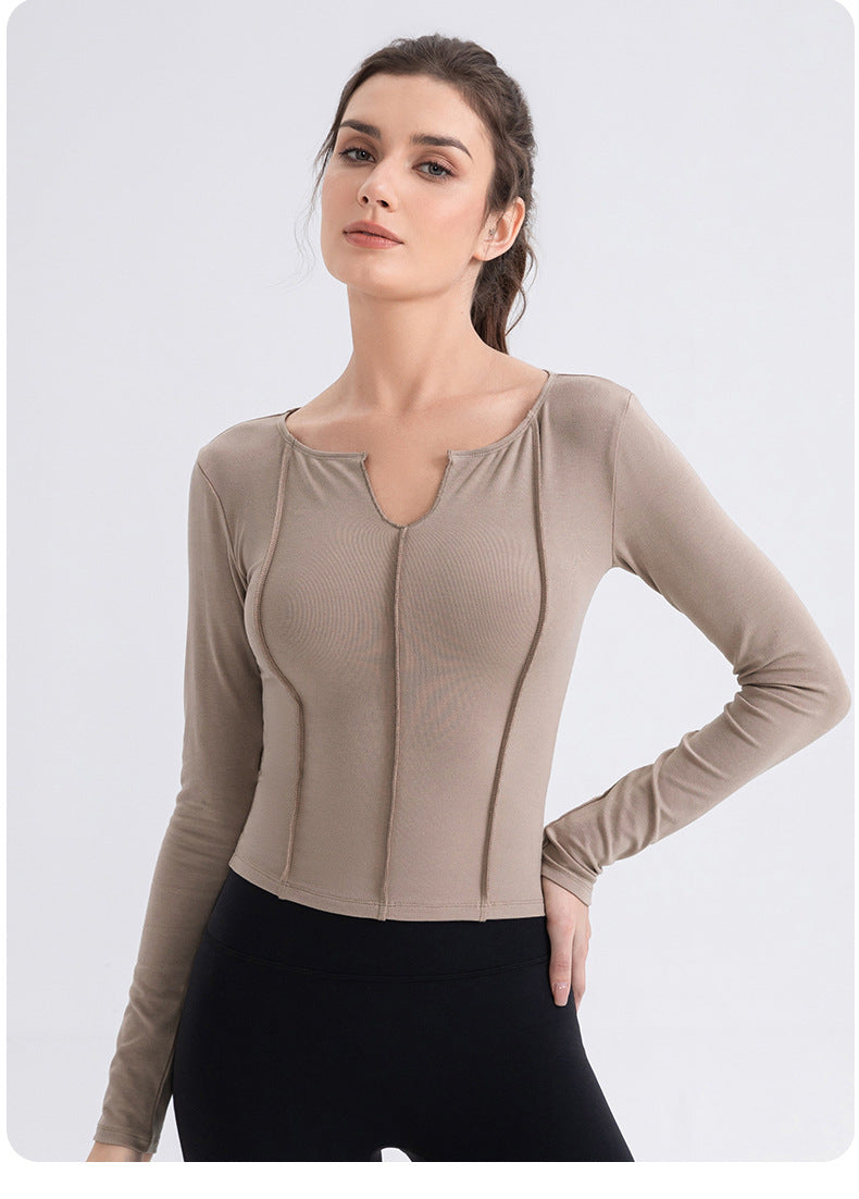 Full sleeve top with piping