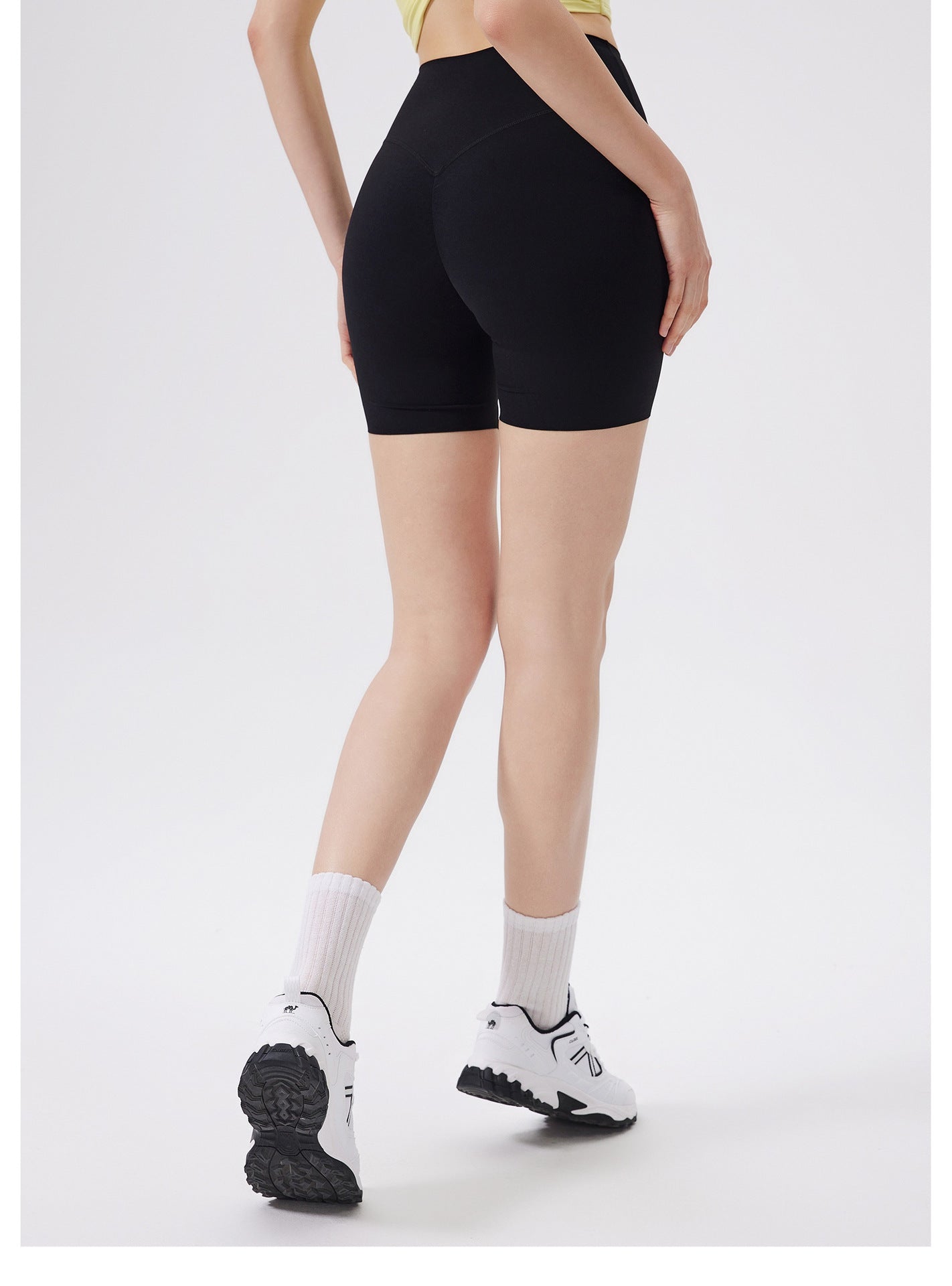 Seamless yoga shorts