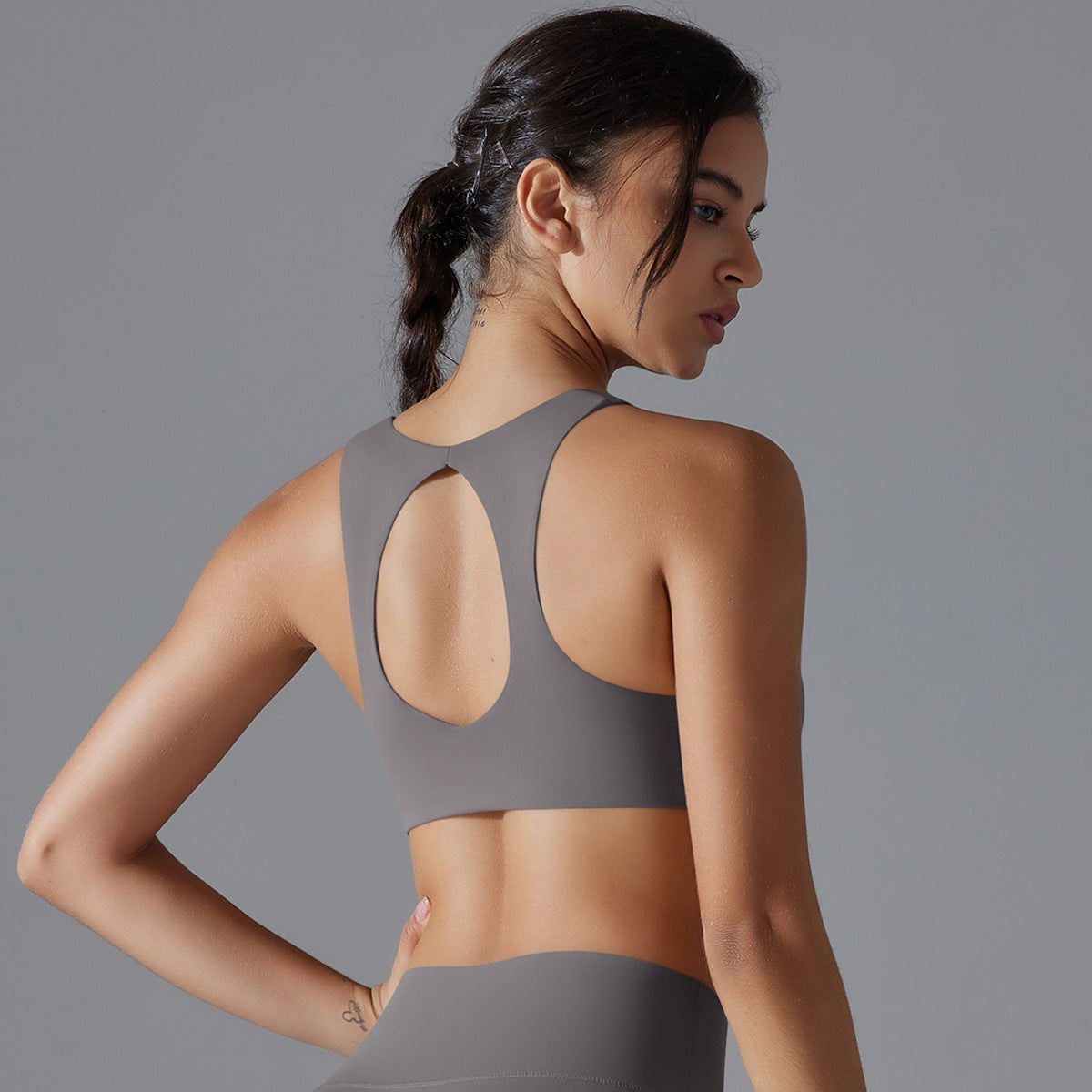 Twisted front sports bra
