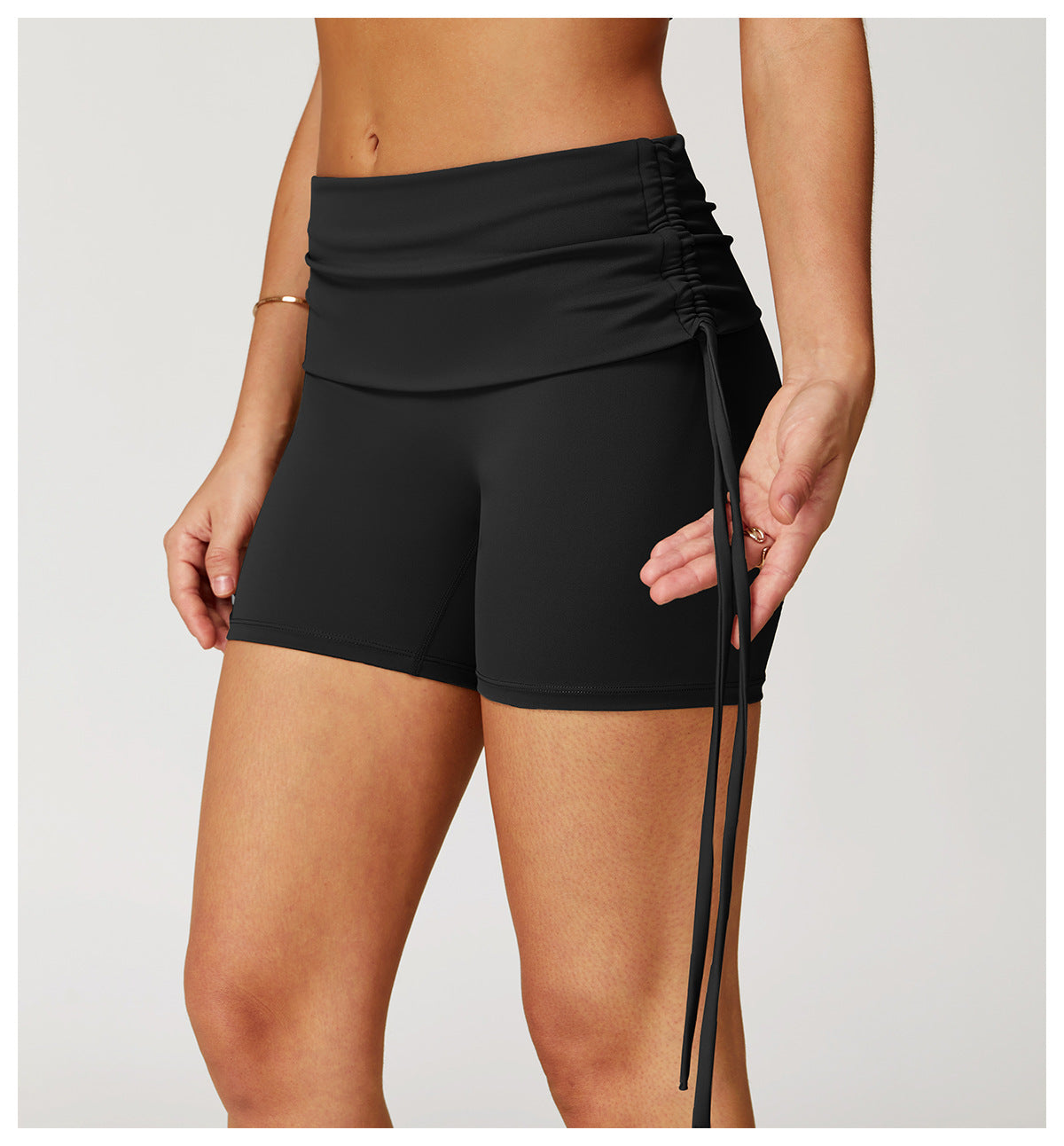 Gathered waist hot pants