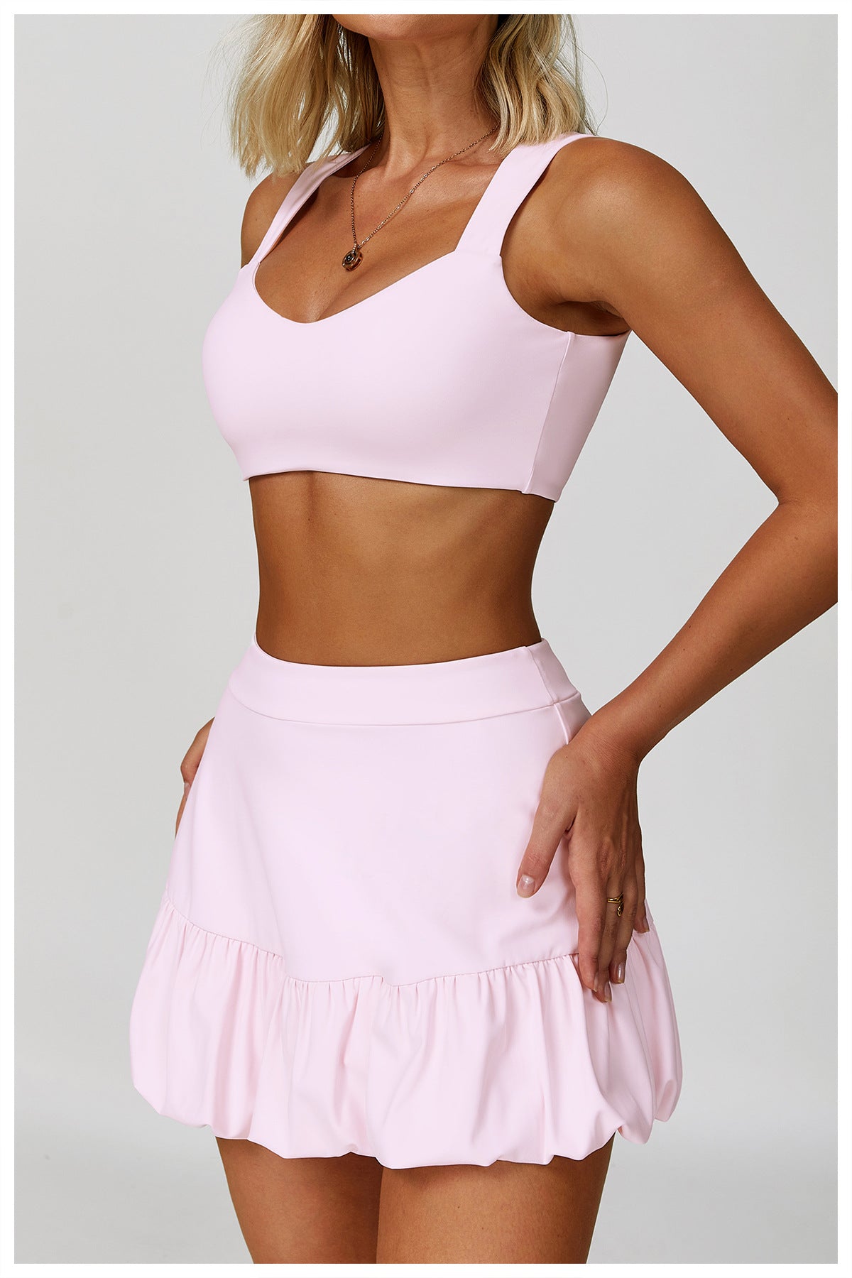 Seamless sports bra