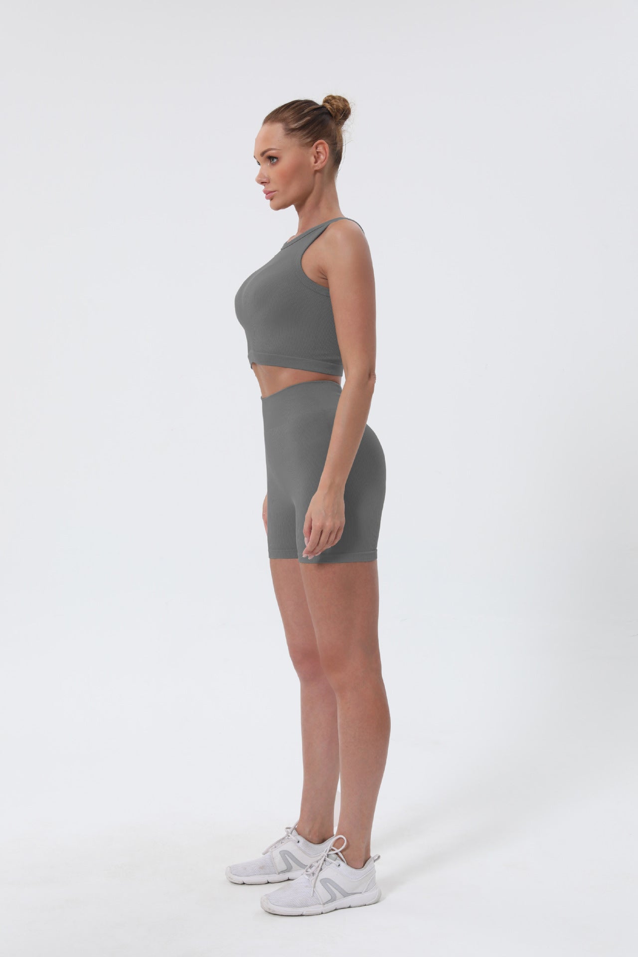 Medium support cropped vest