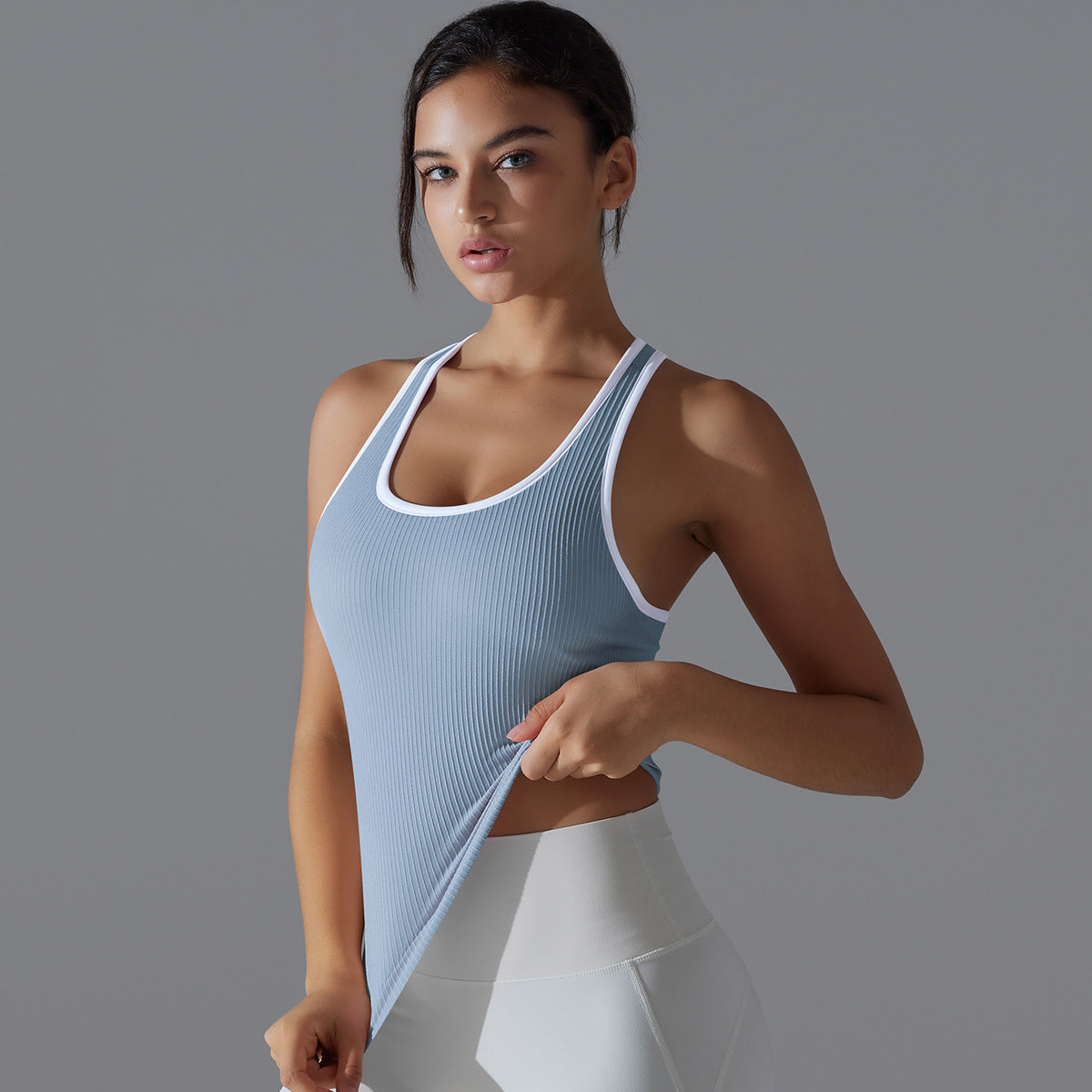 Contrast detail vest
