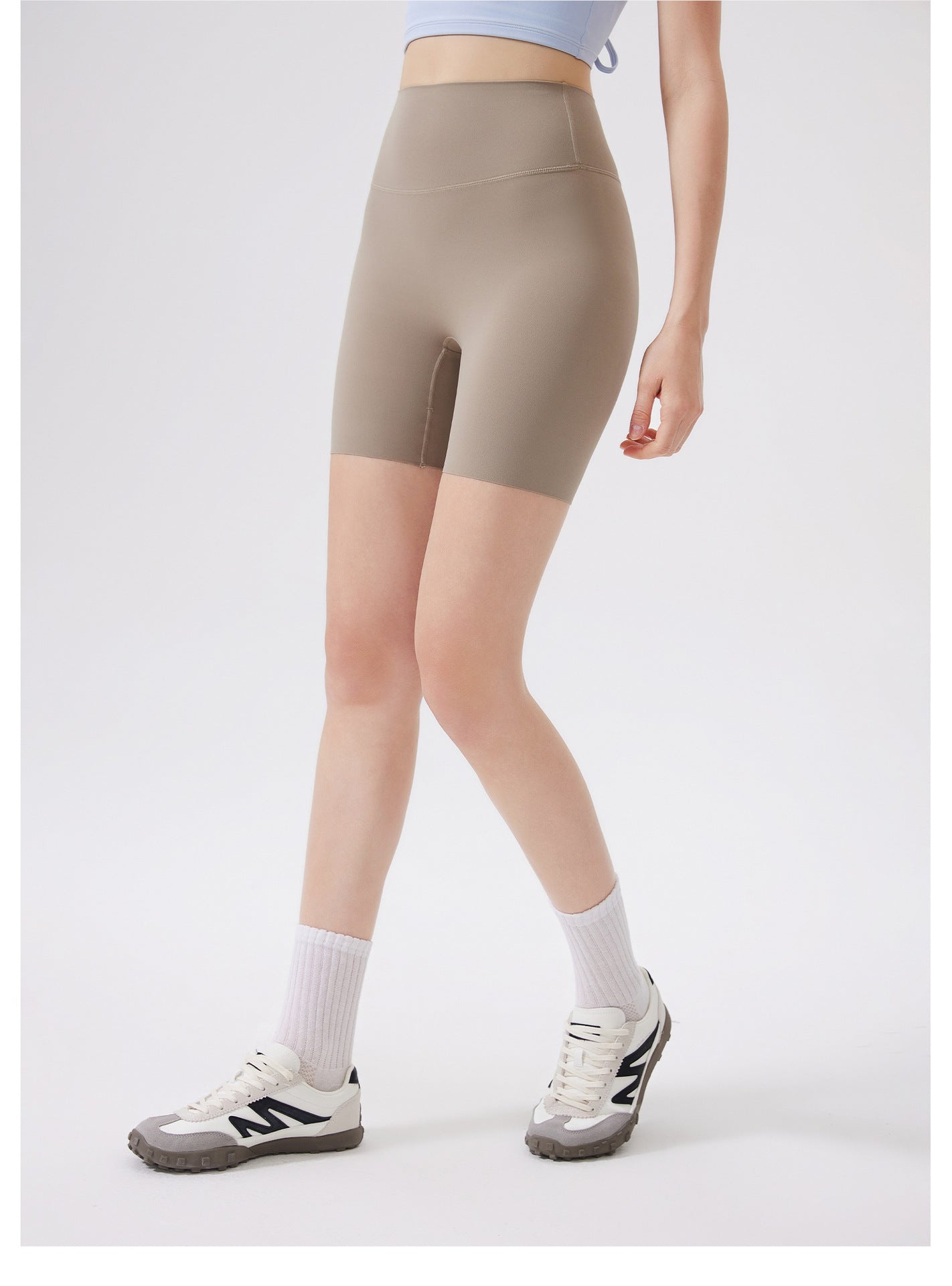 Seamless yoga shorts