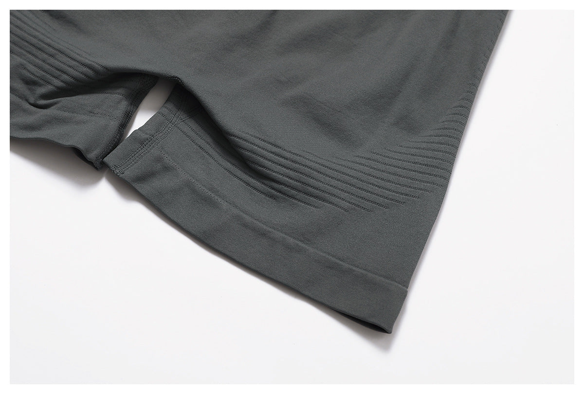 Seamless fitness hot pants