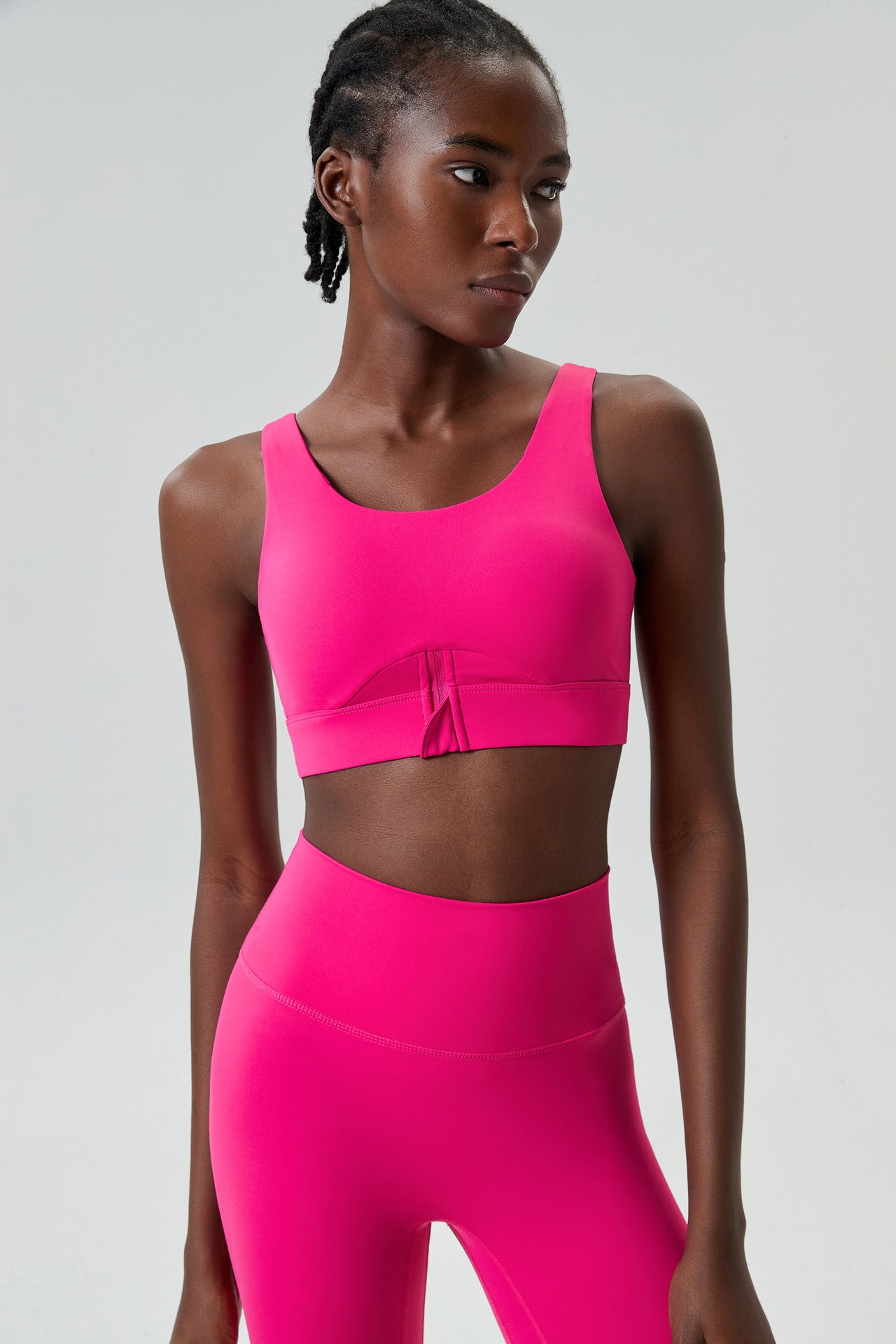 Seamless high support sports bra