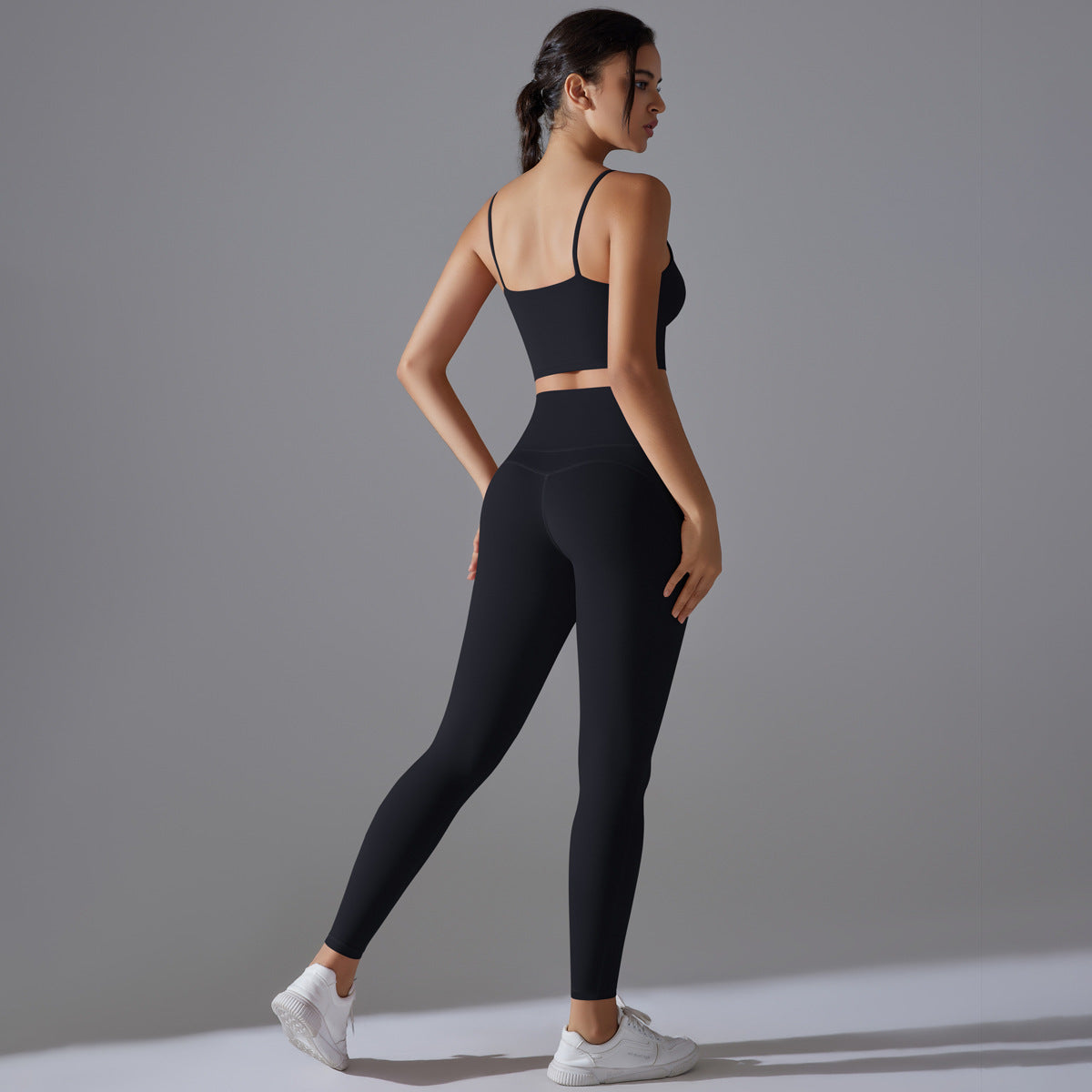 Quick dry two piece fitness set