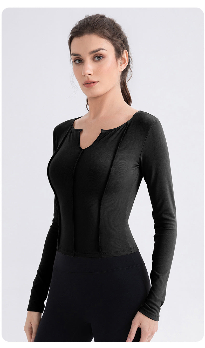 Full sleeve top with piping