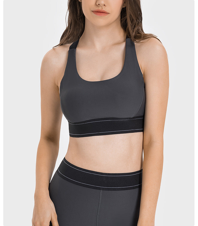 Contrast detail high support bra