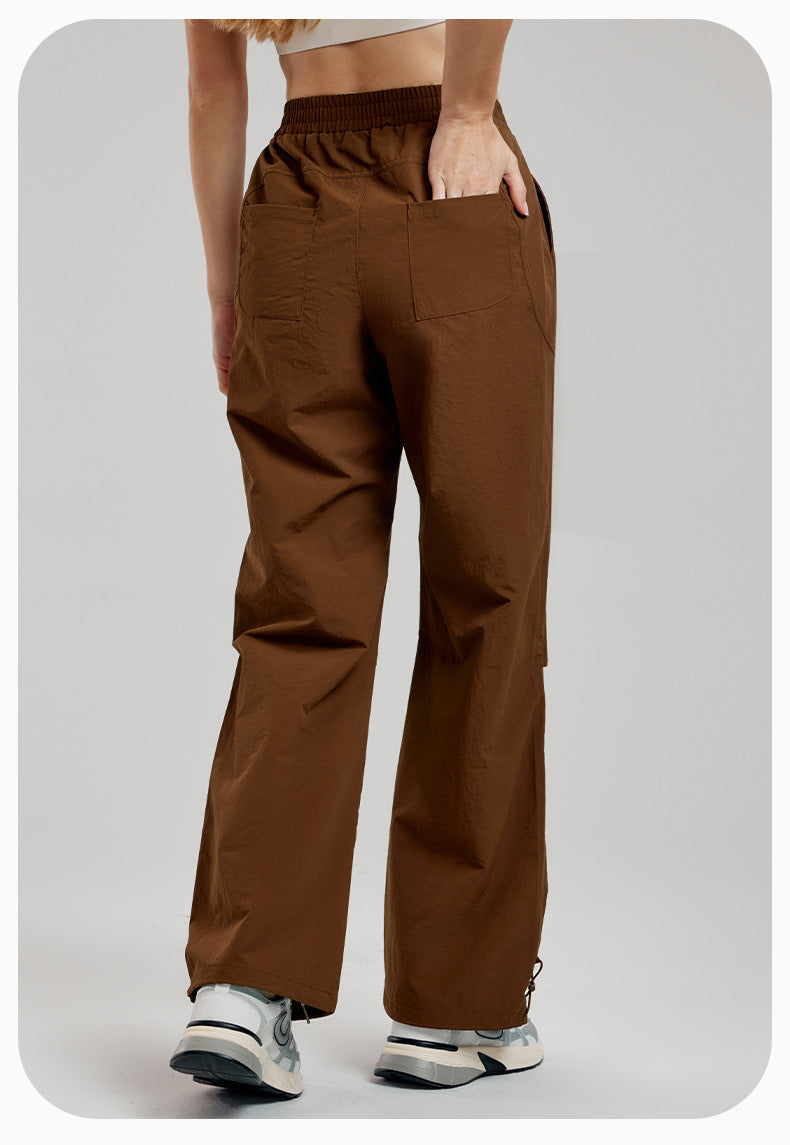 Straight leg trousers with pockets