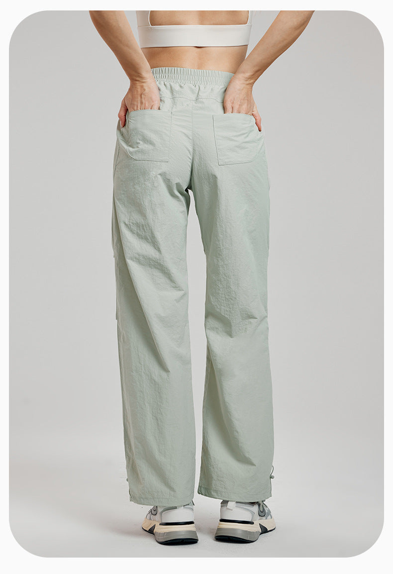 Straight leg trousers with pockets