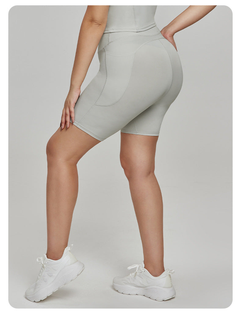 Cycling shorts with pockets