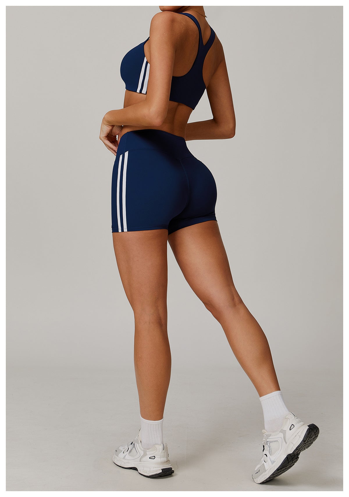 Seamless shorts with stripes