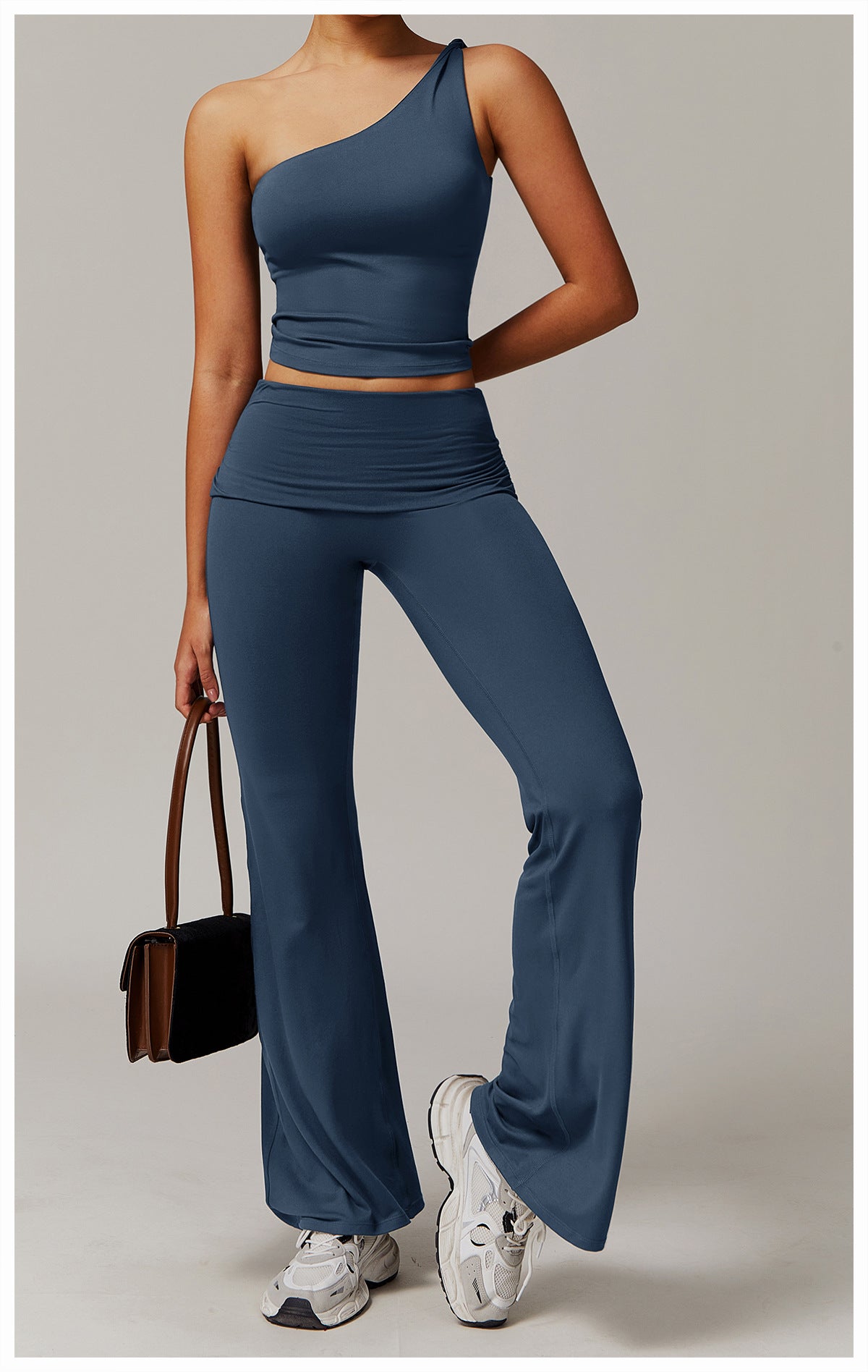 Brushed trousers