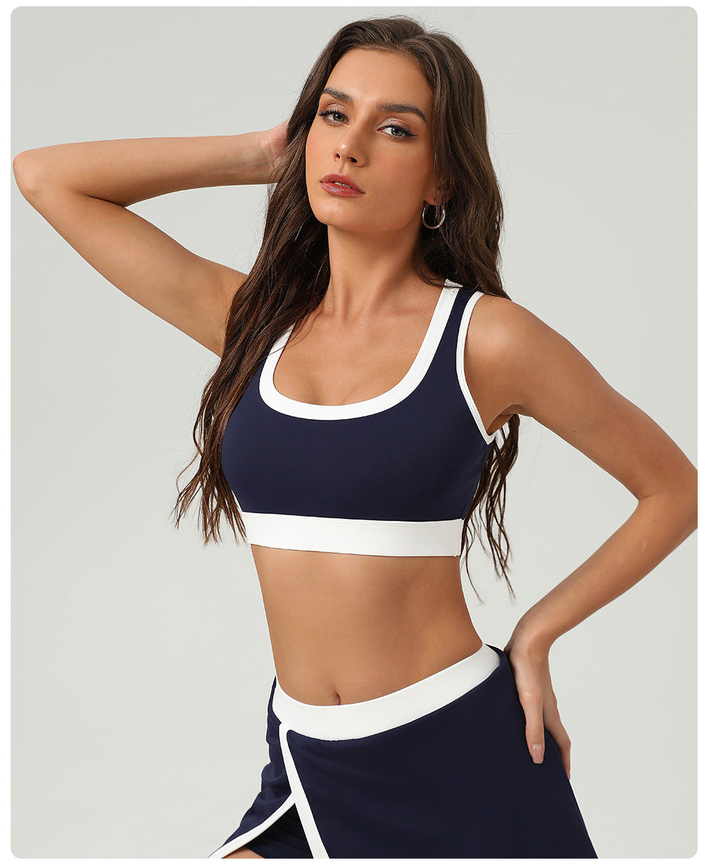 Contrast detail sports bra