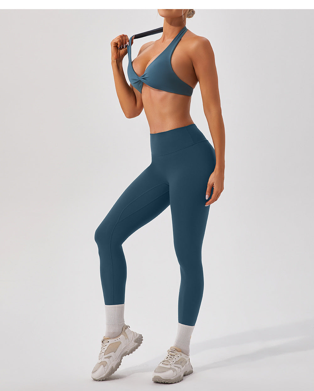 Halter neck sports bra