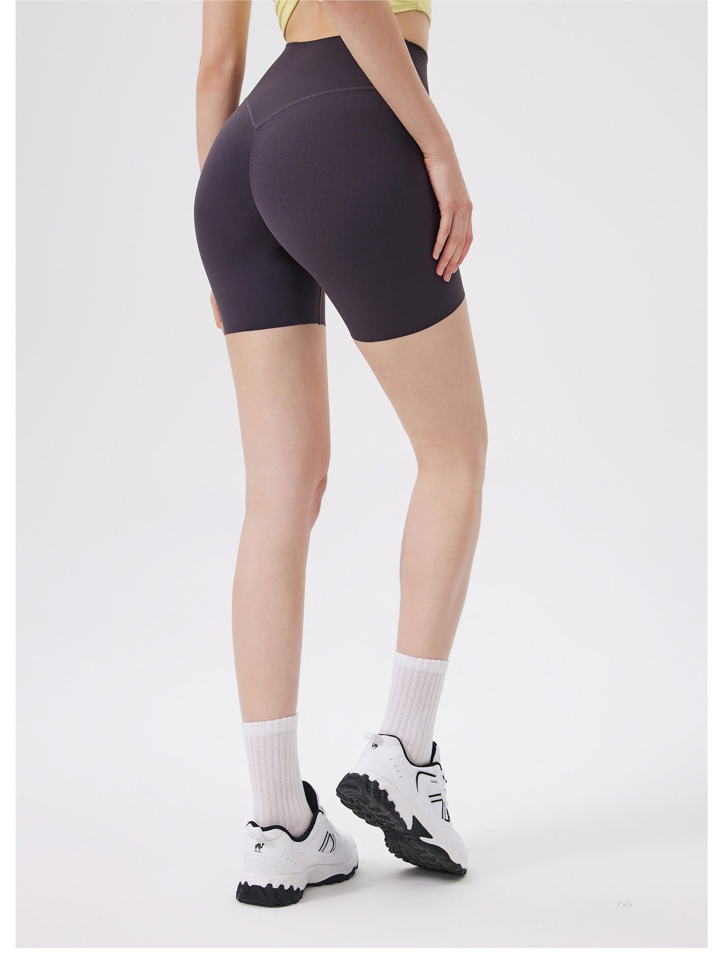 Seamless yoga shorts