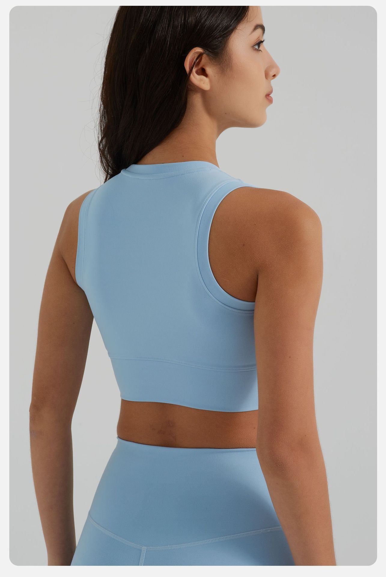 Medium support cropped vest