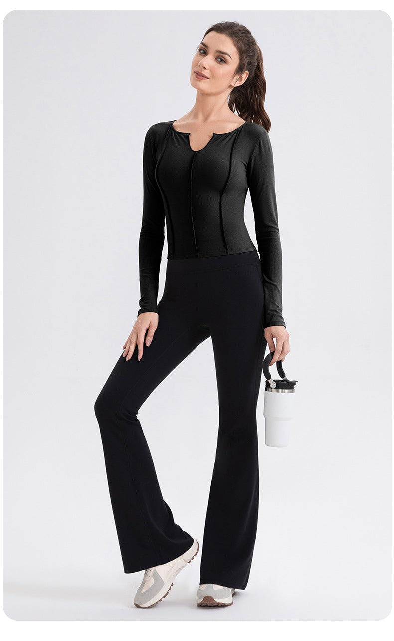 Full sleeve top with piping