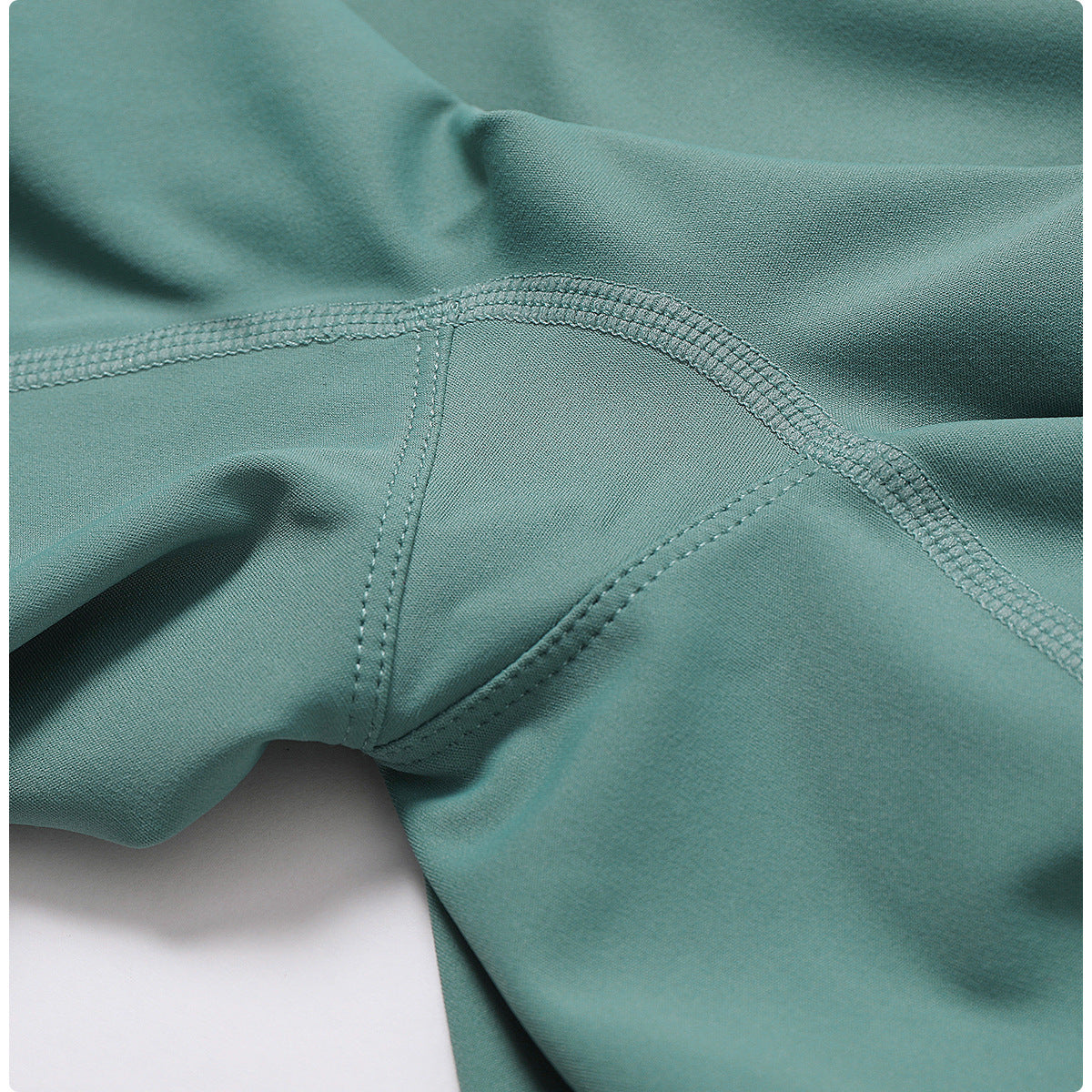 Seamless hot pants