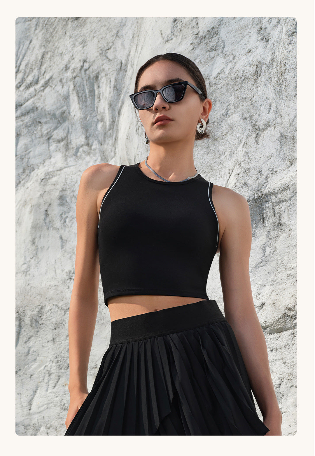 Contrast stitch vest