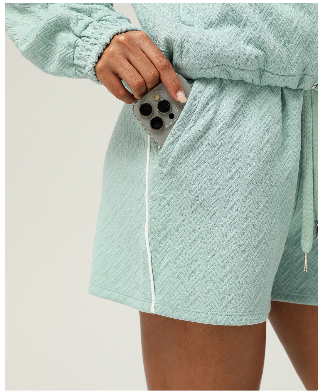 Textured running shorts
