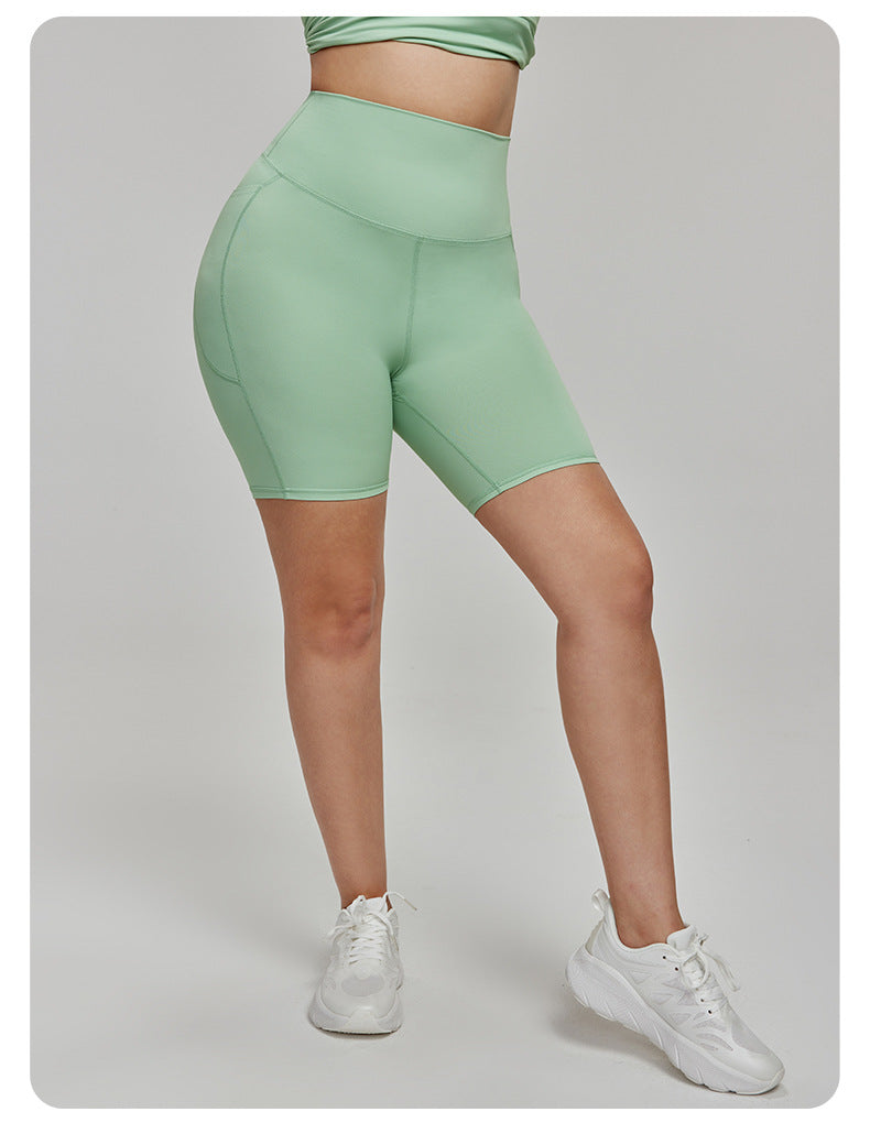 Cycling shorts with pockets
