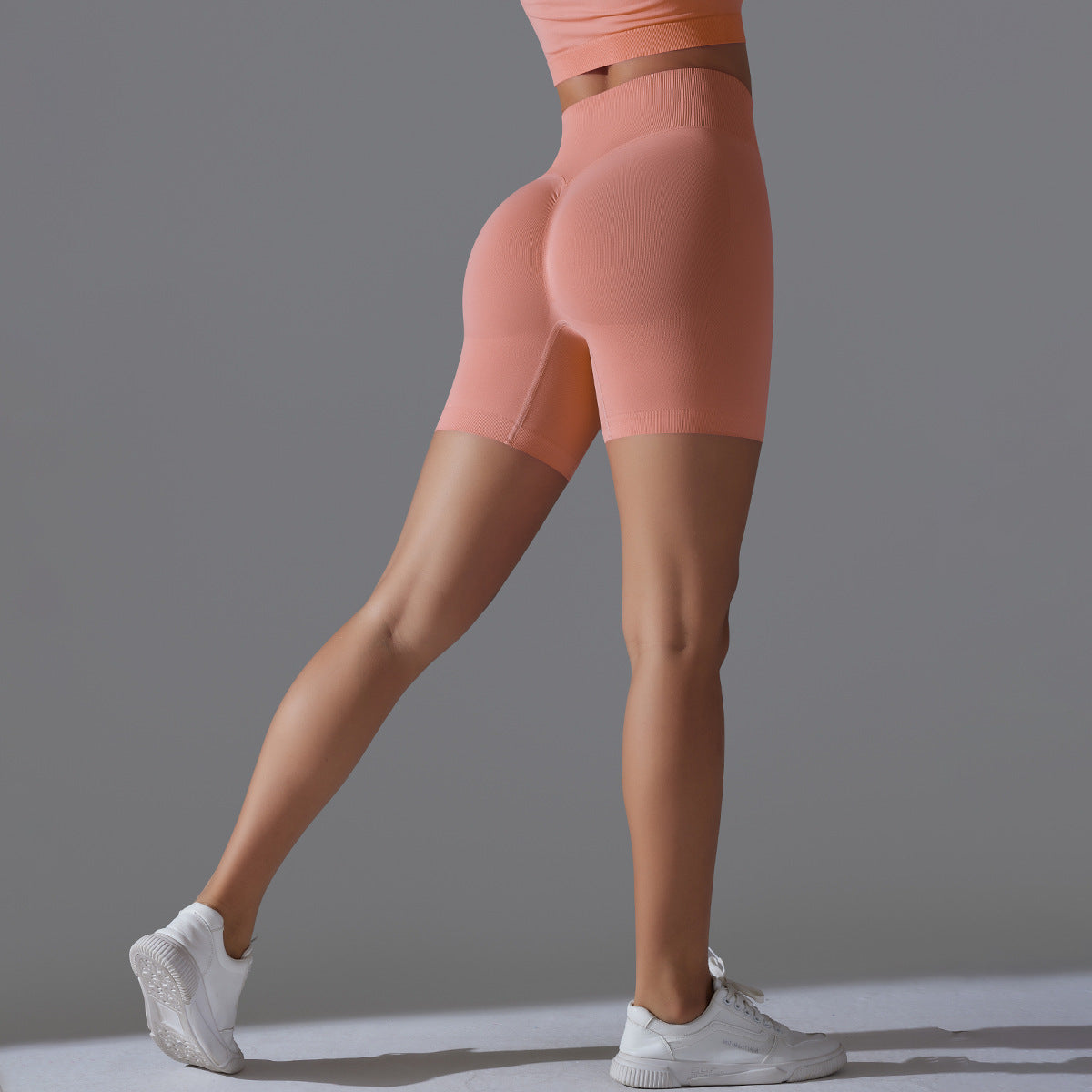 Seamless hot pants