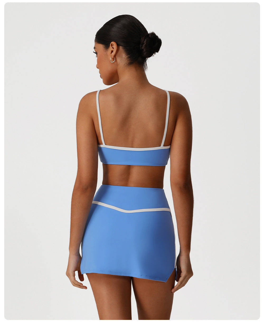 Contrast piping skort