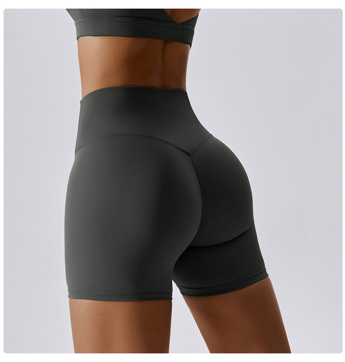Seamless hot pants