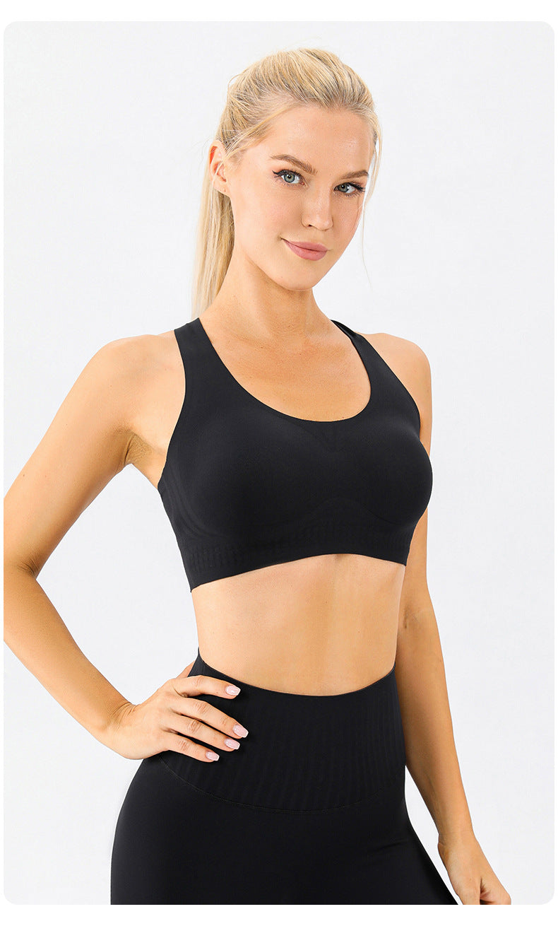 Seamless high support sports bra