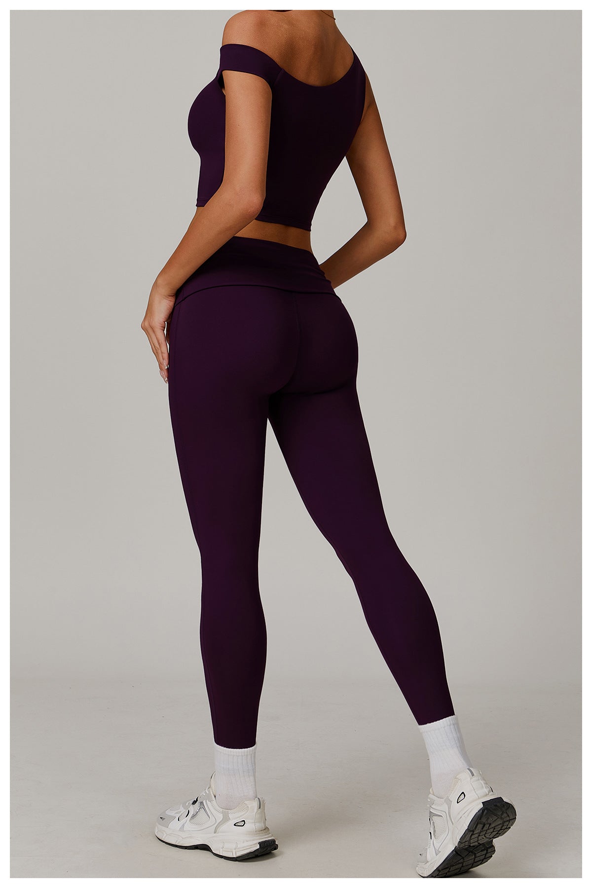 Asymmetric Shoulder top