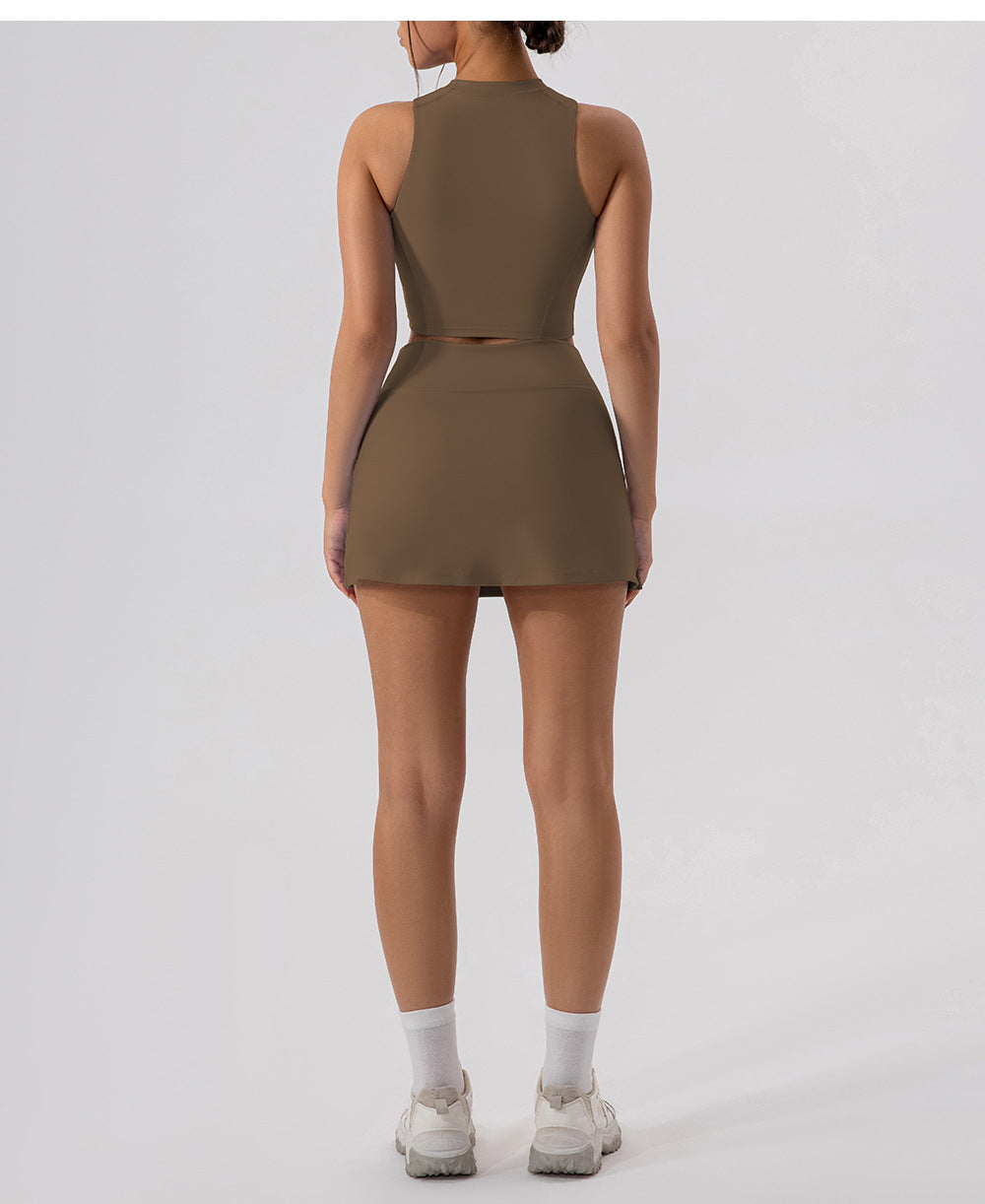 High neck sleeveless cropped vest