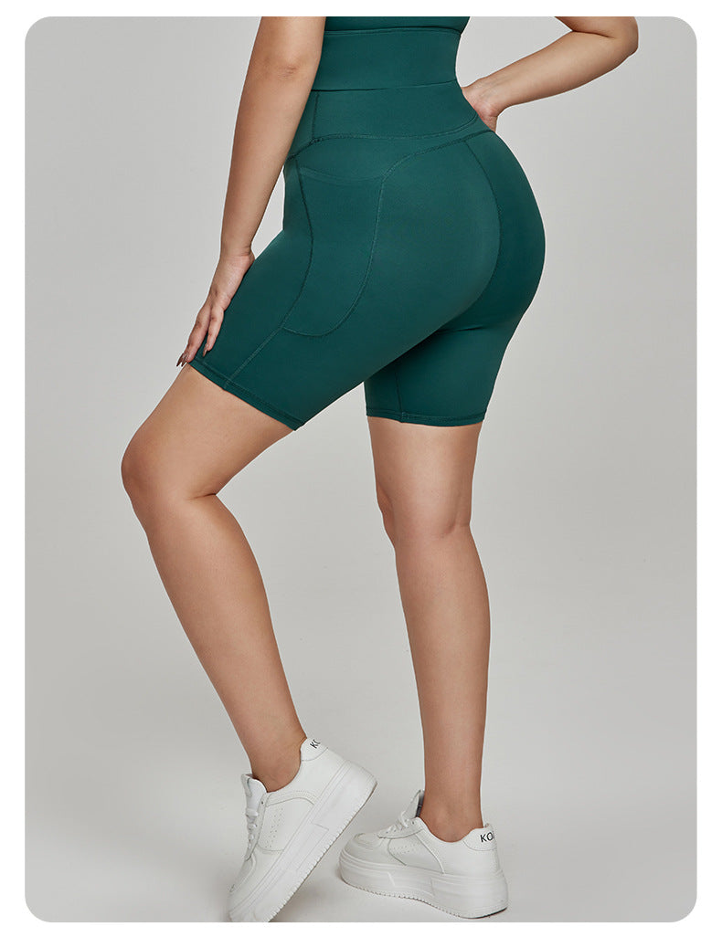 Cycling shorts with pockets
