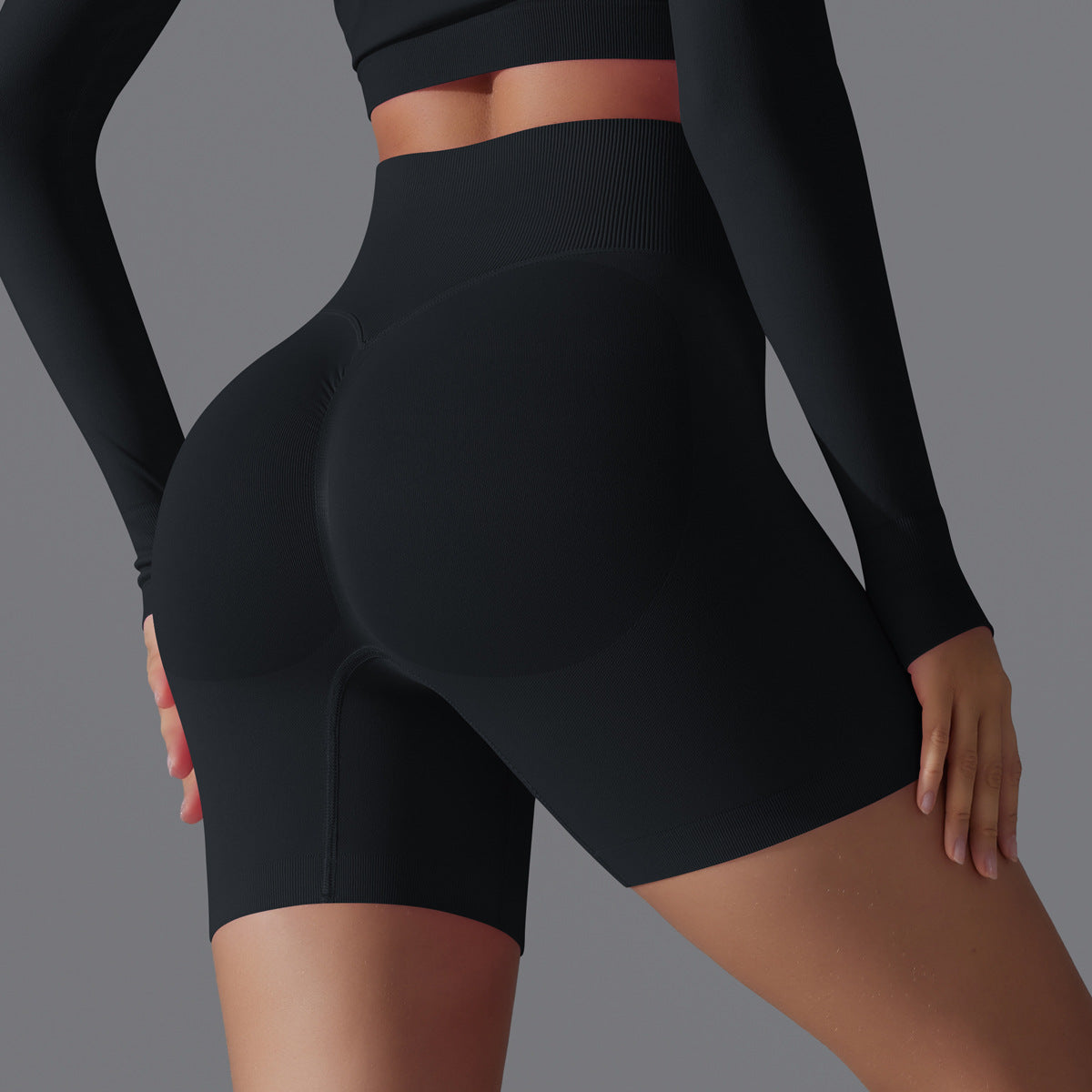 Seamless hot pants