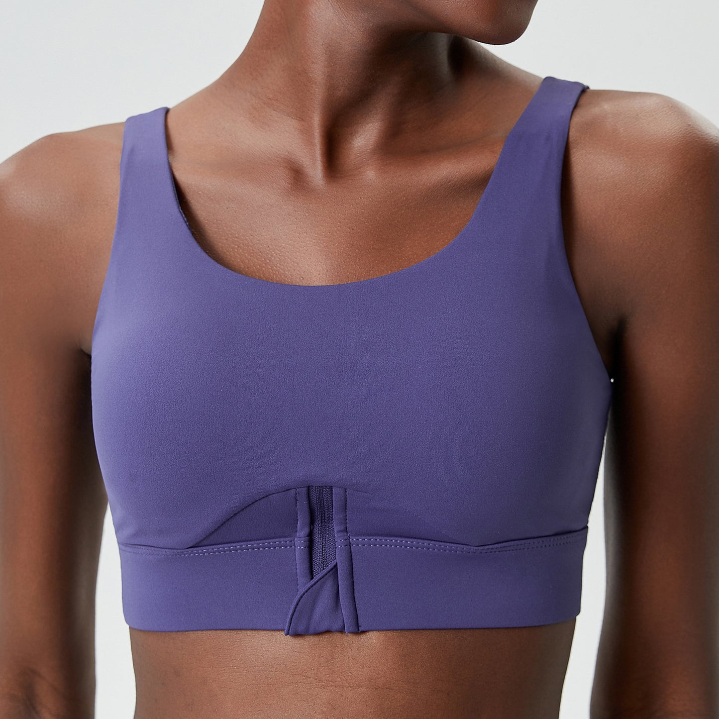 Seamless high support sports bra