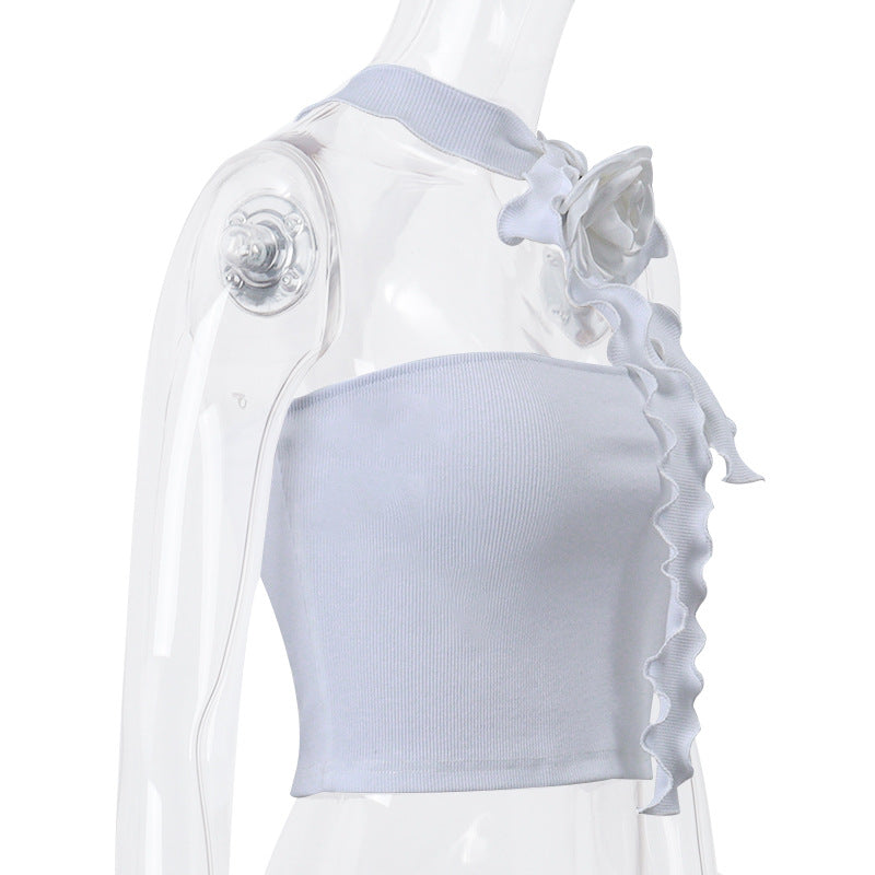 Knitted top with 3D floral applique