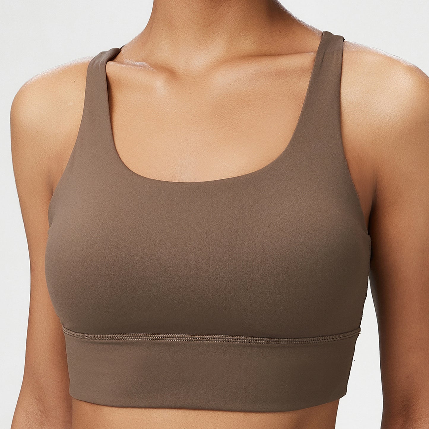 Seamless cross back sports bra