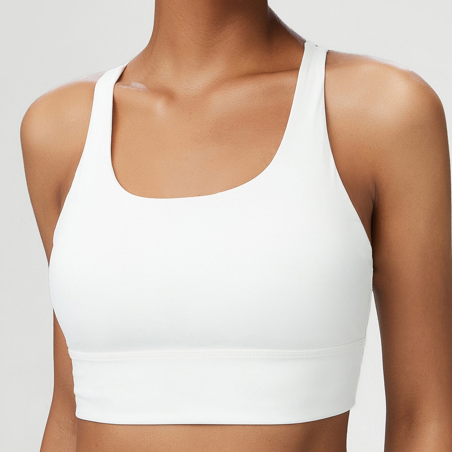 Seamless cross back sports bra