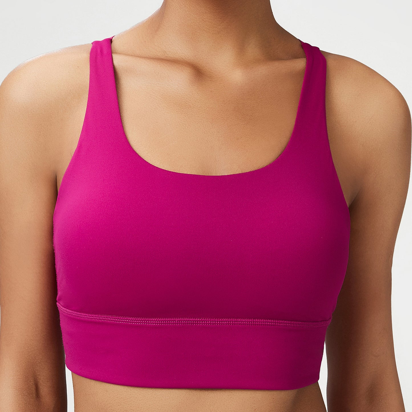 Seamless cross back sports bra