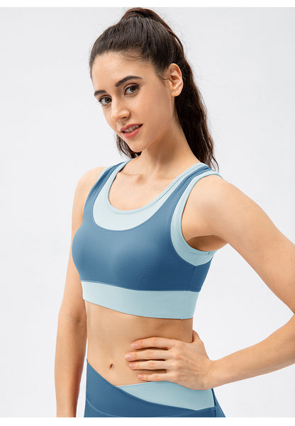 Contrast colour insert sports bra