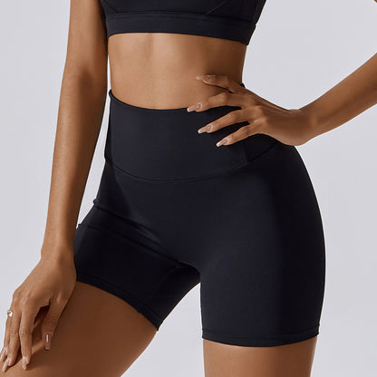Seamless hot pants