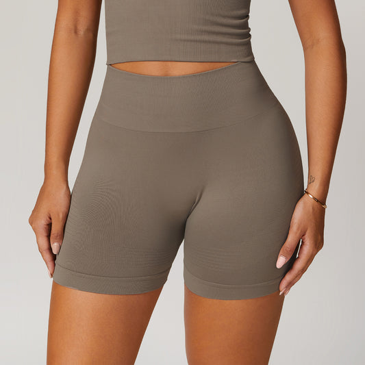 Seamless fitness hot pants