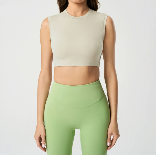 Medium support cropped top