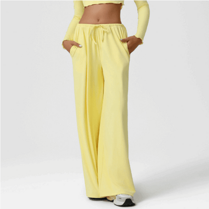 Loose fit Trousers with pockets