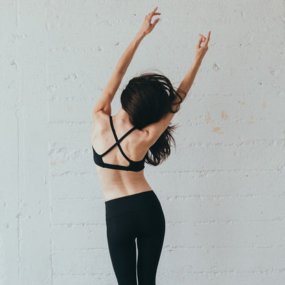 Quick drying cross back sports bra