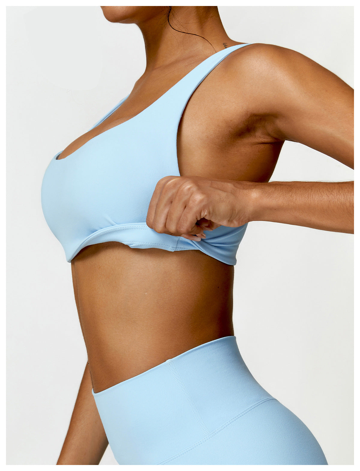 Quick dry seamless sports bra