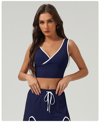 Contrast piping cropped top