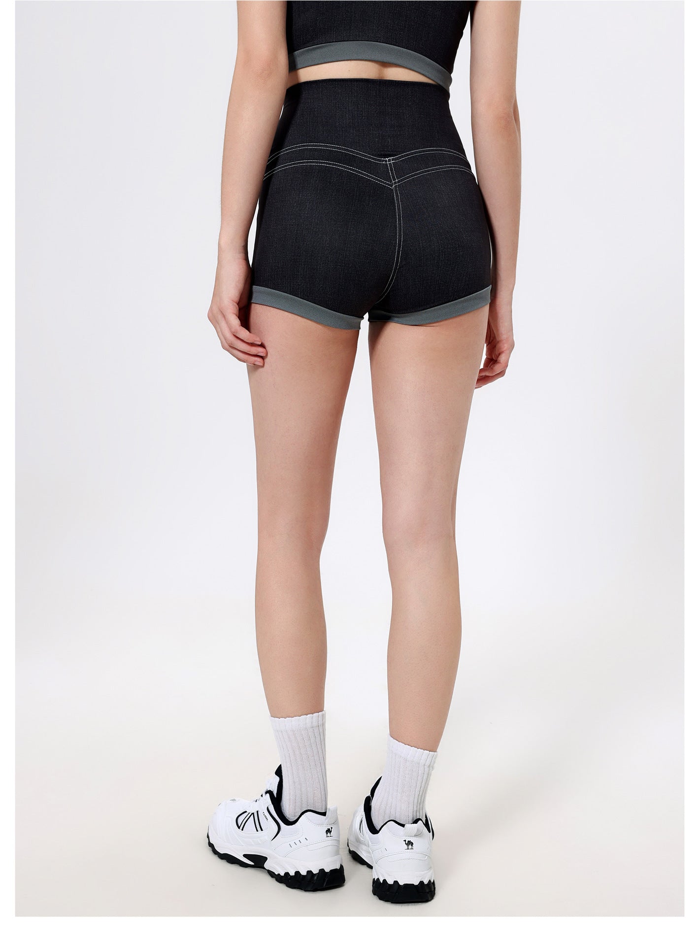 Denim look hot pants